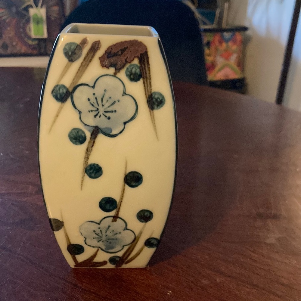 Ceramic Vase 4 sided vase Blue Floral  design